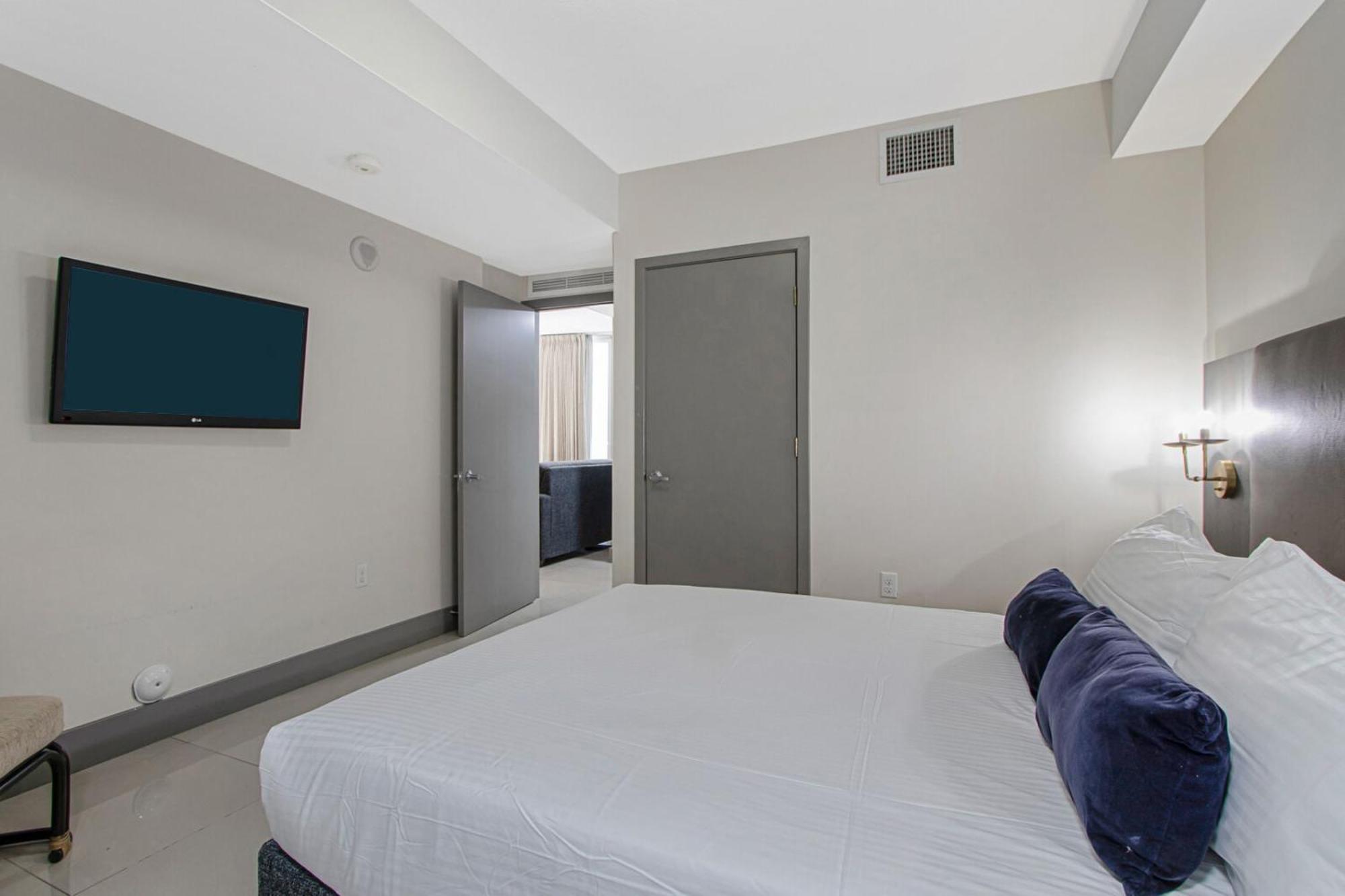 Roami At Habitat Brickell