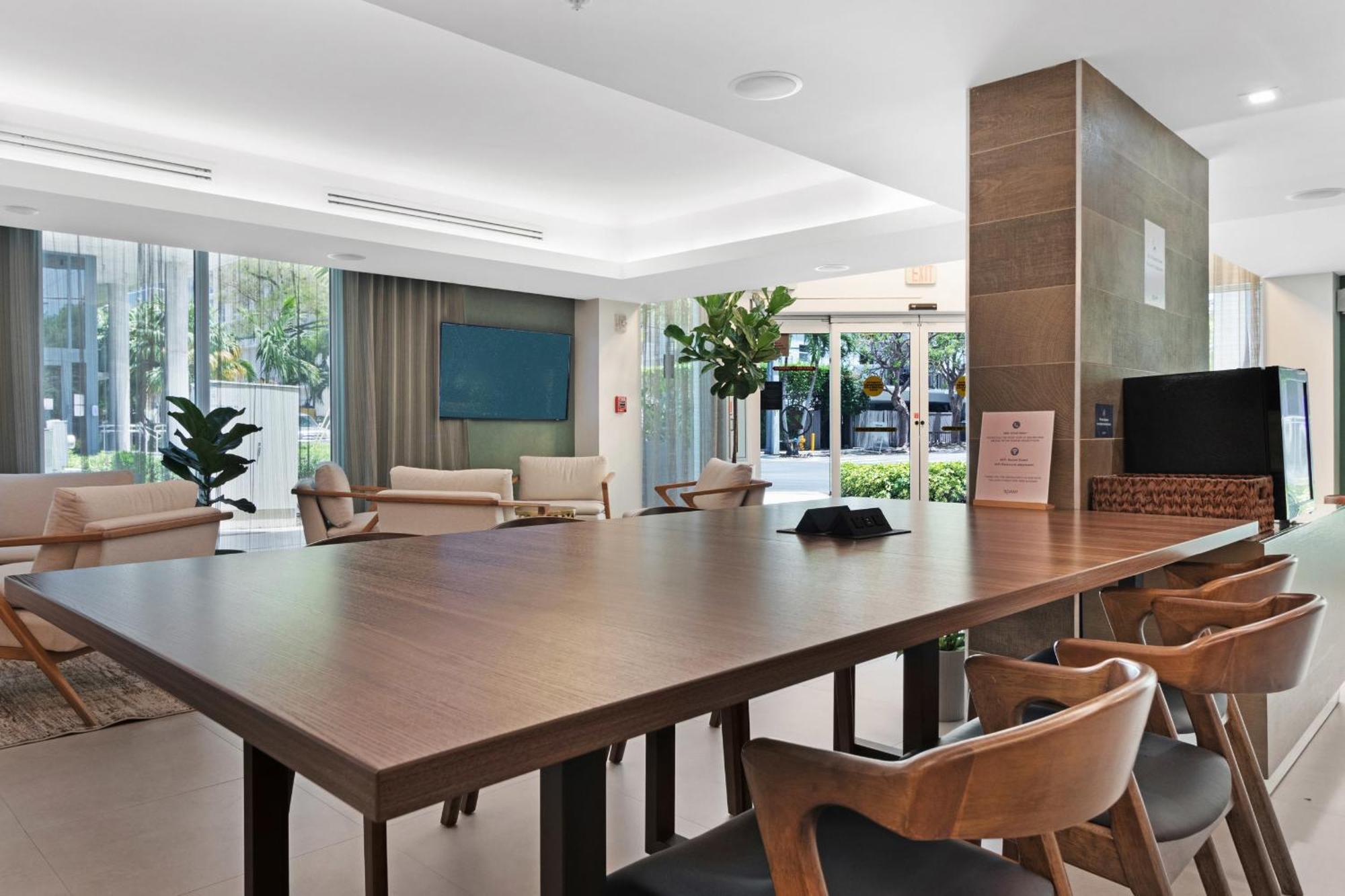 Roami At Habitat Brickell Miami